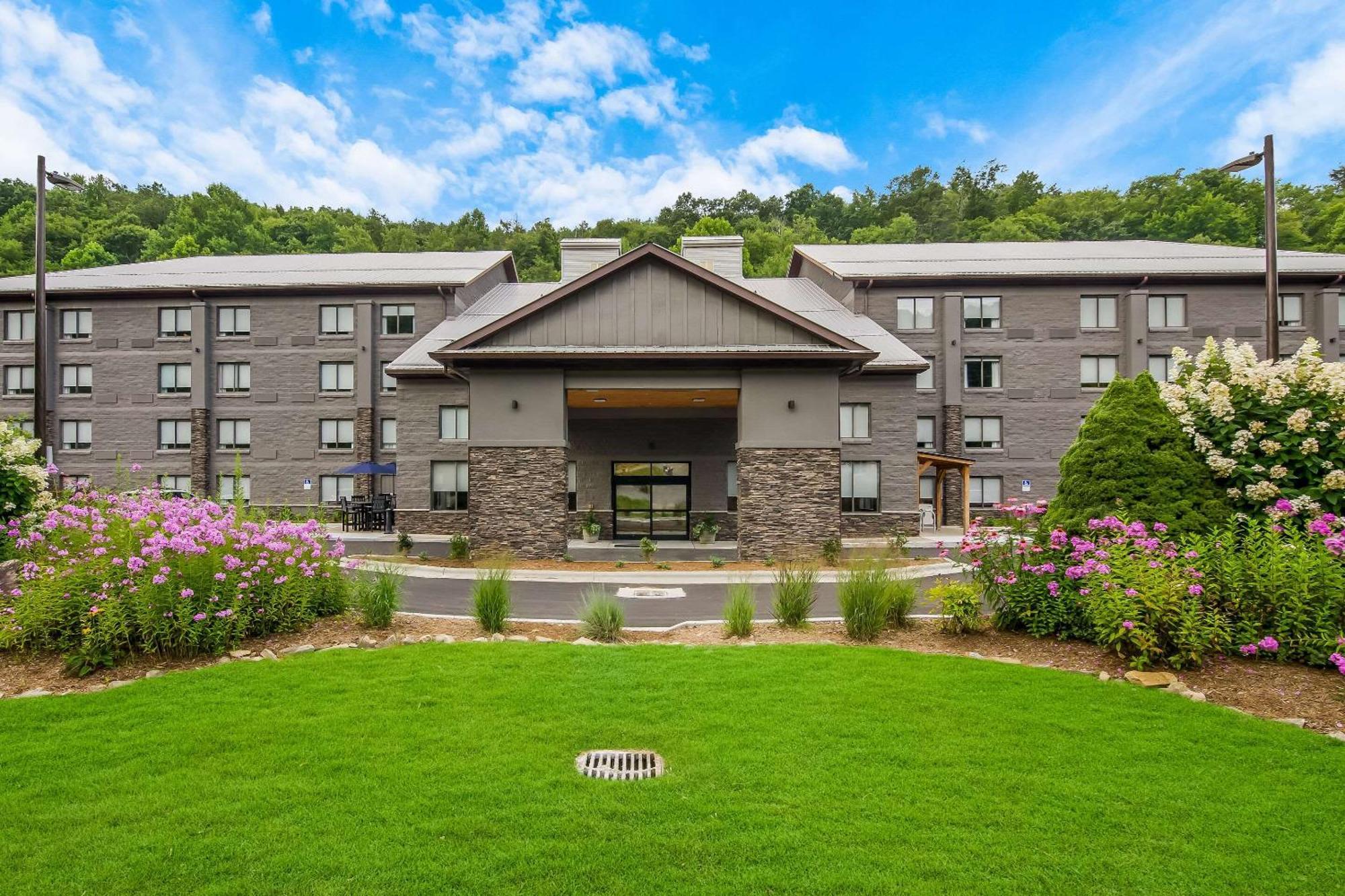 Graystone Lodge, Ascend Hotel Collection Boone Exterior photo